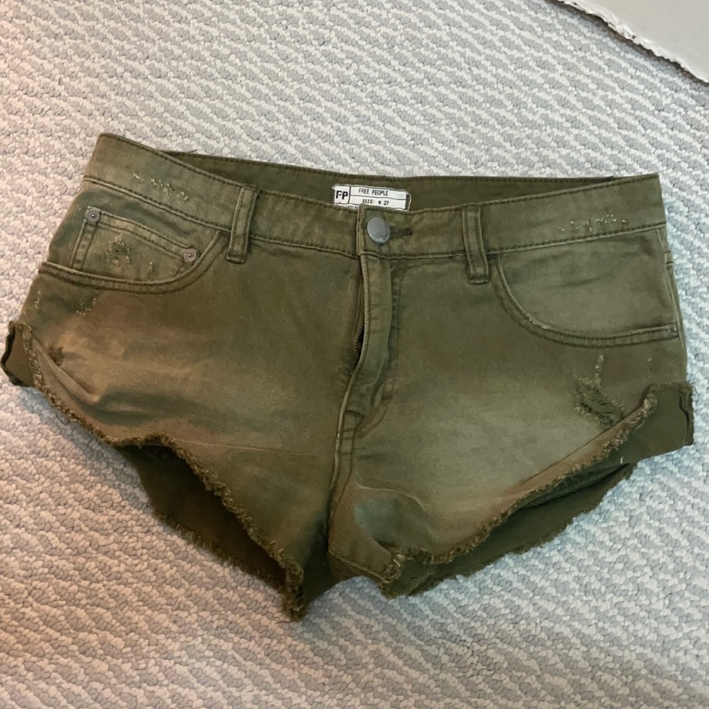Free people size 27 olive green shorts
